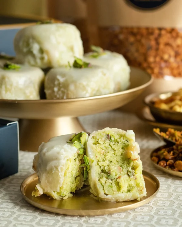 Badam Pista Ghari